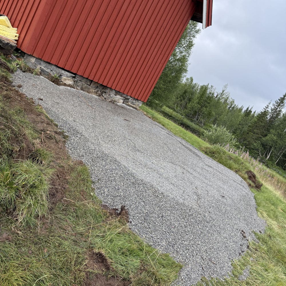 Grus lades som underlag (2/4)